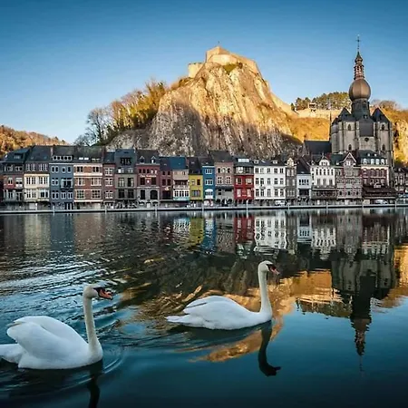 Entre Roches Et Nature Hébergement de vacances *